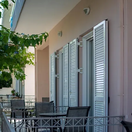 Leonidas House *